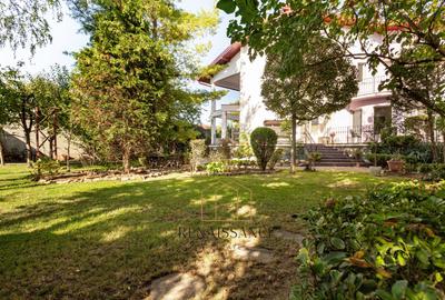 Timisoara - Girocului Vila 12 Camere 4 Bai | 497mp Utili 1373mp Teren - 41
