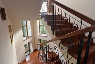 Vila de vis cu parc privat  — Panoramă Unică Spre Crucea Caraiman, - 21