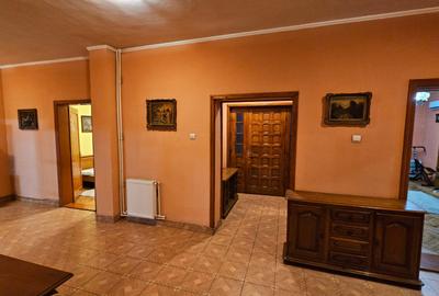DEMOCRATIEI-Value Center-casa 259 mp , ter 532mp - 235000 euro - 20