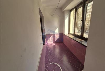 Natiunile Unite - Apartament  3 camere cu terasa , bloc 1991 - 4
