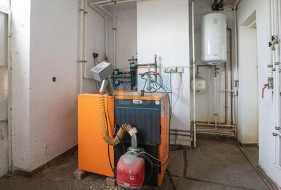 Spațiu industrial /hala /Spatiu administrativ in Resita,cartier Moniom - 10
