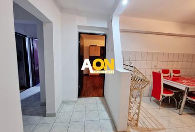 Apartament 3 camere, 2 bai, decomandat, etaj 3,  Cetate, zona Mercur - 3