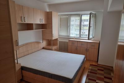 Apartament cu 2 camere semidecomandat, mobilat în Pantelimon