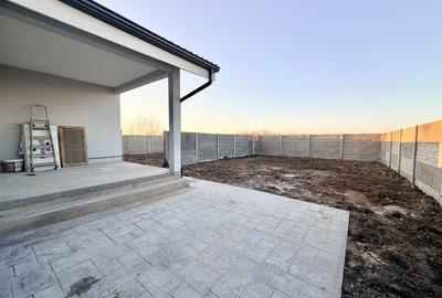 Duplex pe parter cu 4 camere - pod mansardabil - 380 mp teren - zona Mosnita - 1