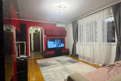 Apartament 3 camere, zona Circumvalatiunii, etaj intermediar - 1