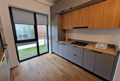 Casă / Vilă 5 camere în zona Iancu Nicolae Jolie Ville - 5
