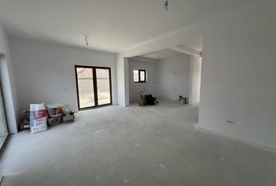 Chisoda - Duplex cu 5 camere despartit prin camera tehnica - 14