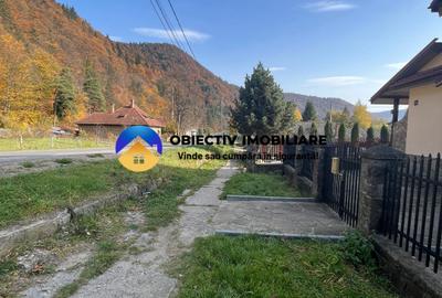 Casă individuală cu 6 camere în Tarcău