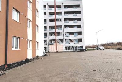 Apartament cu 3 camere decomandat în Sud-Vest