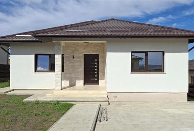 Intabulata!Casa Valea Lupului,4 camere,2 BAI,Canalizare,Drum betonat,0% Comision - 1