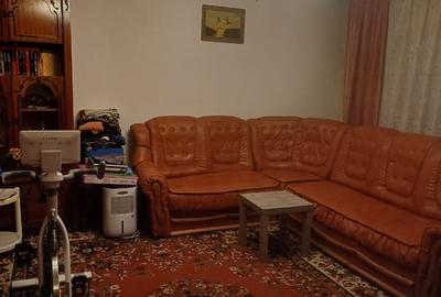 Vanzare ap. 2 camere vis a vis de Mall Vitan - 2