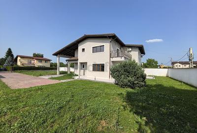 Casă individuală cu 6 camere în Pipera