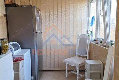 Drumul Taberei -Valea Ialomitei /Apartament 3 camere / Mobilat - utilat - boxa / - 9