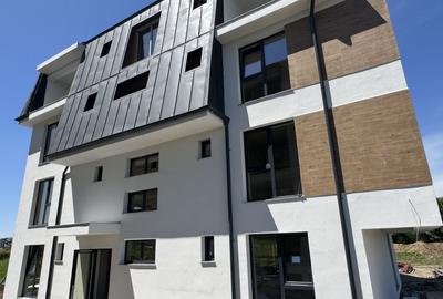 Apartament cu 2 camere decomandat în Est