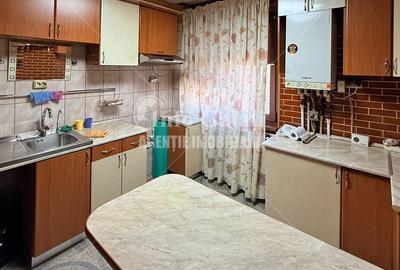| Apartament cu 4 camere | CENTRU, Fata pe Valuri | 77.000 Euro | - 6