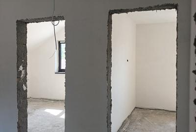 Casa noua, P+E, 5 camere, 2 bai, terasa, teren 400mp, in Lilieci, strada Rozelor - 12