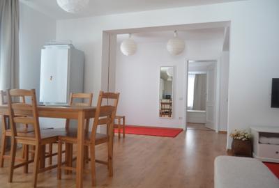 Busteni-Apartament cu trei camere