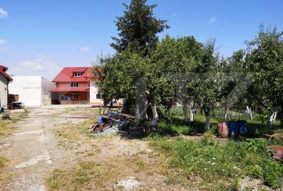 Casa cu teren 2464 mp, potential constructie blocuri, langa Avangarden - 3