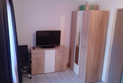 Apartament de inchiriat, 2 camere, semidecomandat, 43 mp, Alexandru cel Bun - 2
