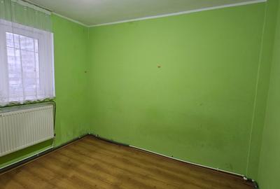 Apartament cu 4 camere in Micro 18 - 5