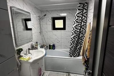 Apartament cu 3 camere decomandat în Frumoasa