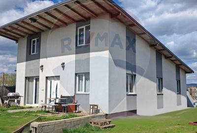 Casă cu 4 camere în Bod