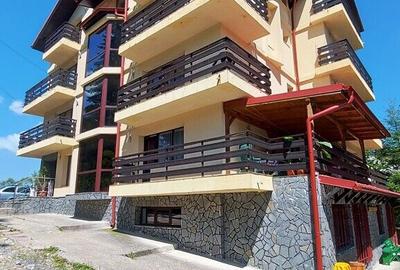 Vanzare pensiune in statiunea Predeal-Cioplea 15 camere - 1