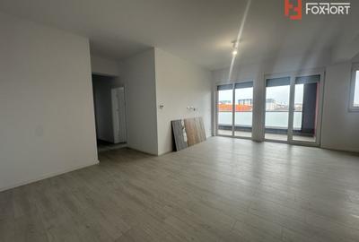 Apartament cu 3 camere decomandat în Aradului