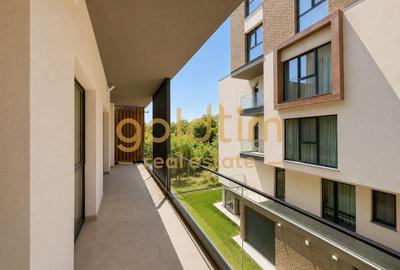 FIRST RENT/ IANCU NICOLAIE/ PRIVELISTE LAC/ PARCARE/ DRESSING - 15