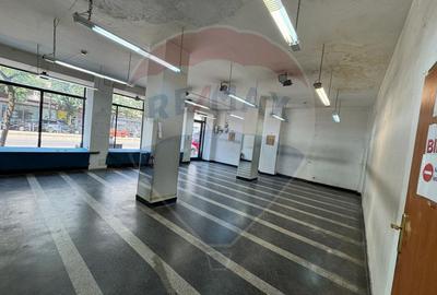 De inchiriat spatiu comercial / Vitrina stradala/ Gara de Nord/ 98mp - 5