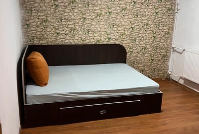 APARTAMENT 3 CAMERE/ PARTIAL MOBILAT/ 10 MINUTE DE METROU - 20