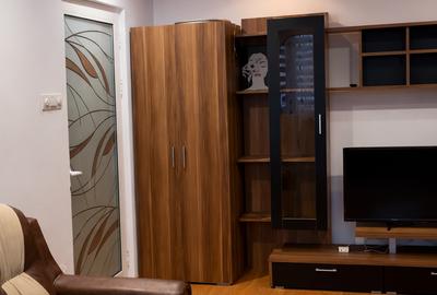 Apartament cu 2 camere, etajul 3/4, zona Podu Ros - 4