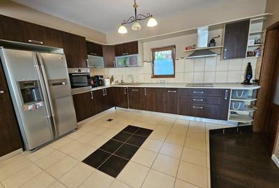 Casa cu piscina - Chiajna (6 dormitoare - 6 bai - 2 livinguri) - 26