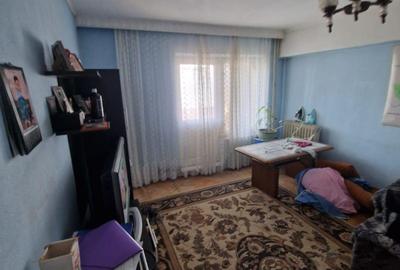 Apartament decomandat cu 3 camere in zona Centru - Anastasie Panu