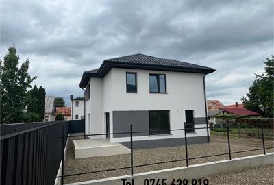 Casă de vânzare în Rădăuți - 2