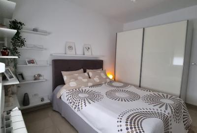 Vând apartament 2 camere parter stradal cartier pajura sector 1 - 10