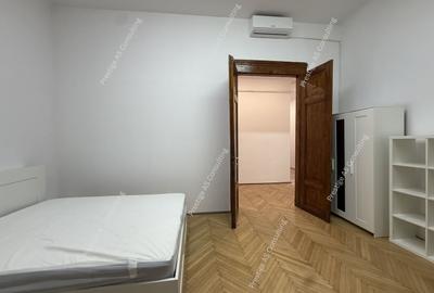 Apartament Patrimonial 150 mp | Balcon cu vedere directa spre Piata Victoriei - 12
