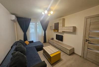 Apartament cu 2 camere semidecomandat în Tei