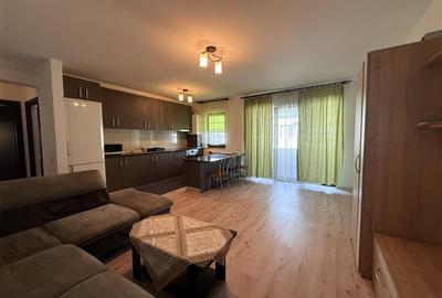 Apartament cu 3 camere semidecomandat în Florești