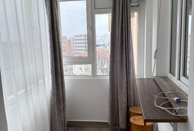 Proprietar închiriez ap 3 cam decom Metrou Ressu 5 min , piața , școli, parc - 1