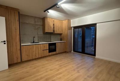 Spatii birouri I Piata Victoriei I De inchiriat - 2