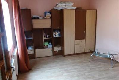 .Chercea - Sf.Filofteia doua corpuri cladire 5 cam  Teren=231 m - 4