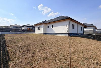 Casa in Corusu - mobilier personalizat si teren de 725mp - 17
