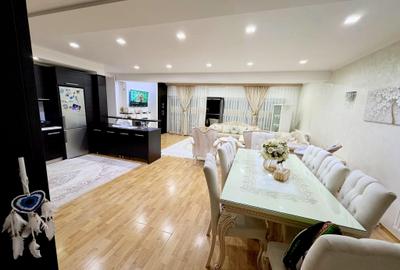 Apartament cu 4 camere decomandat, mobilat în Central