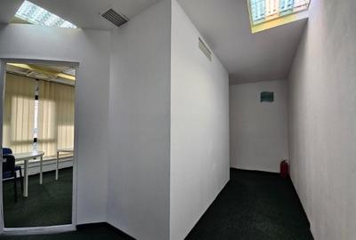 Bd Mamaia, spatiu birouri, amenajat, mobilat - 11