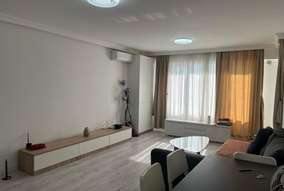 Apartament cu 2 camere decomandat în Pipera