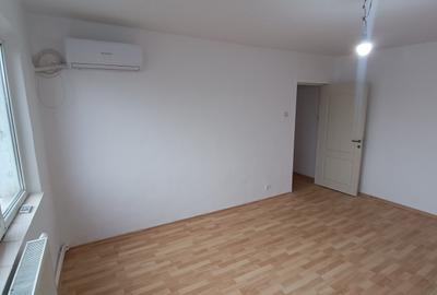 Apartament 2 Camere - Narcisa, Bacau / 38 mp utili / Etaj 4/4 - 5