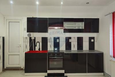 Casa de vanzare cu teren de 2175 mp,anexe si livada generoasa | Mailat - 3