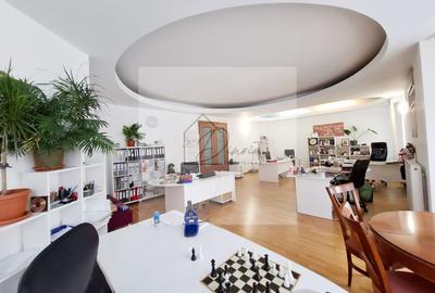 Apartament cu 4 camere decomandat în Primăverii