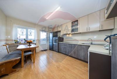 Casă noua - parcări subterane, teren 500 mp, Codlea - 20